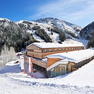 Lizum 1600 | Kompetenzzentrum Snowsport Tirol Hotel Axamer Lizum