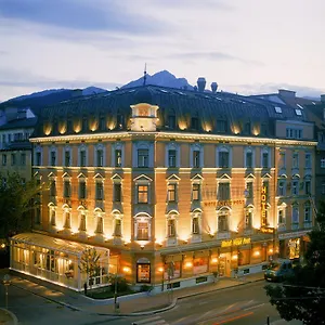 Neue Post I Self Check-in 4*, Innsbruck Austria